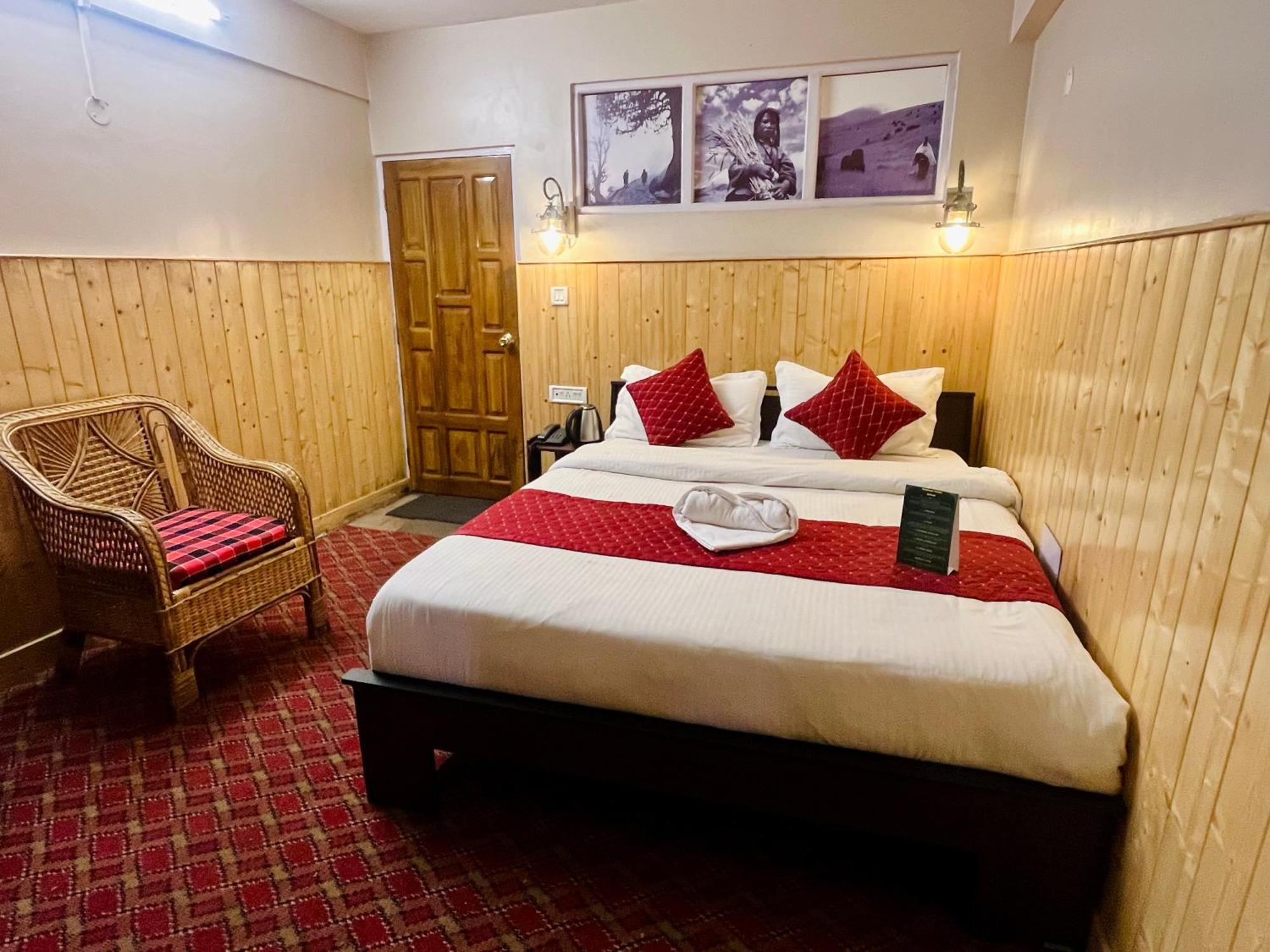 Himalayan Gorkha Retreat II Free Parking Hotel Darjeeling  Bagian luar foto