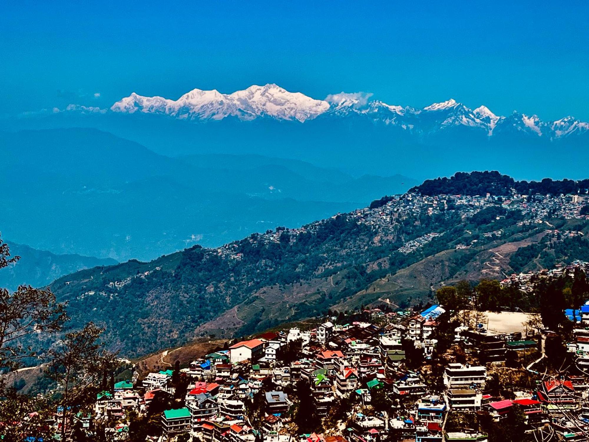 Himalayan Gorkha Retreat II Free Parking Hotel Darjeeling  Bagian luar foto